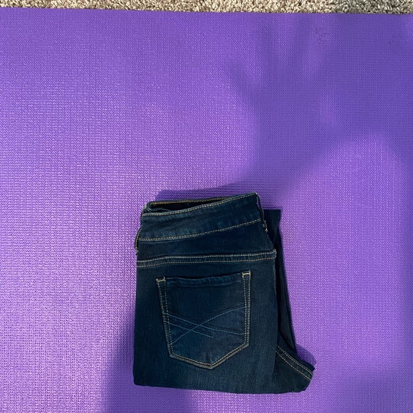 Jeans - Picture 2 of 4